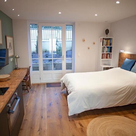 Lyonest Chambre D'Hotes ภายนอก รูปภาพ